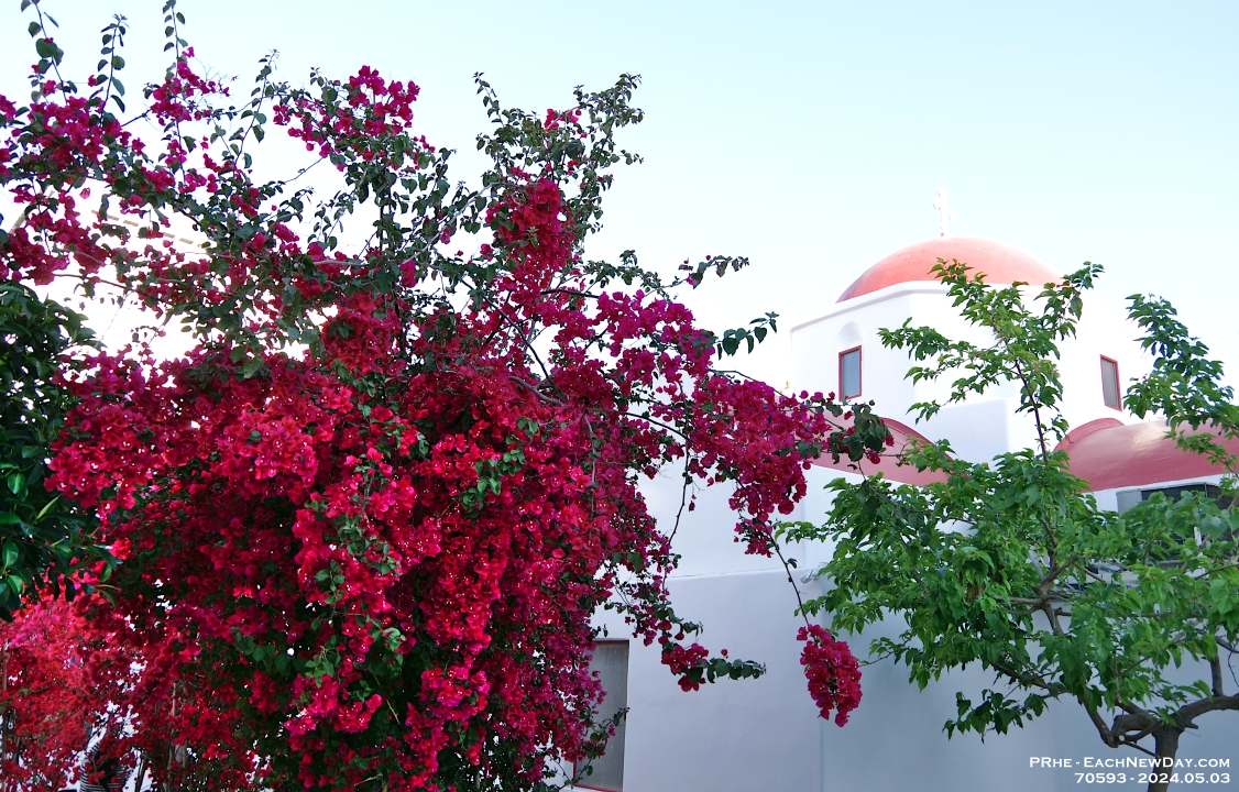 70593RoCrLeUsm - Footsteps of Paul - An evening on Mykonos